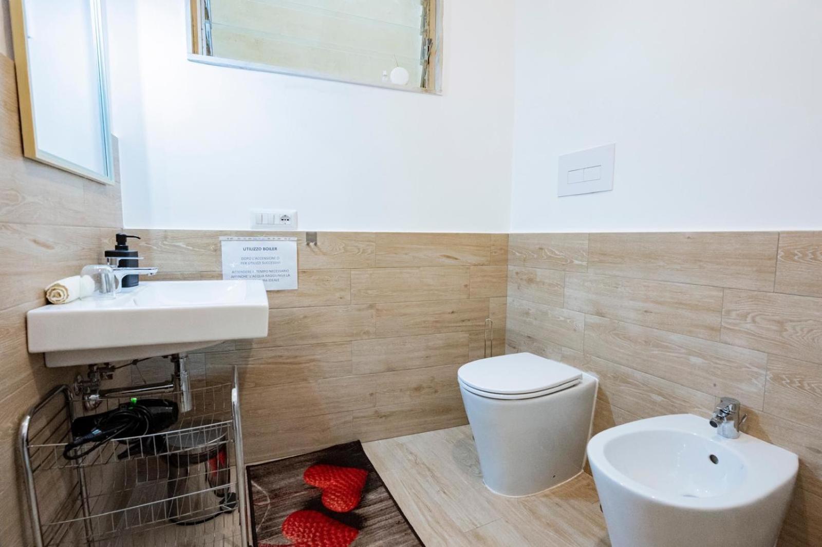 Piazza Laurino Apartments Basic Excursions Alto Cilento Cammino Giubilare Di Santelena מראה חיצוני תמונה