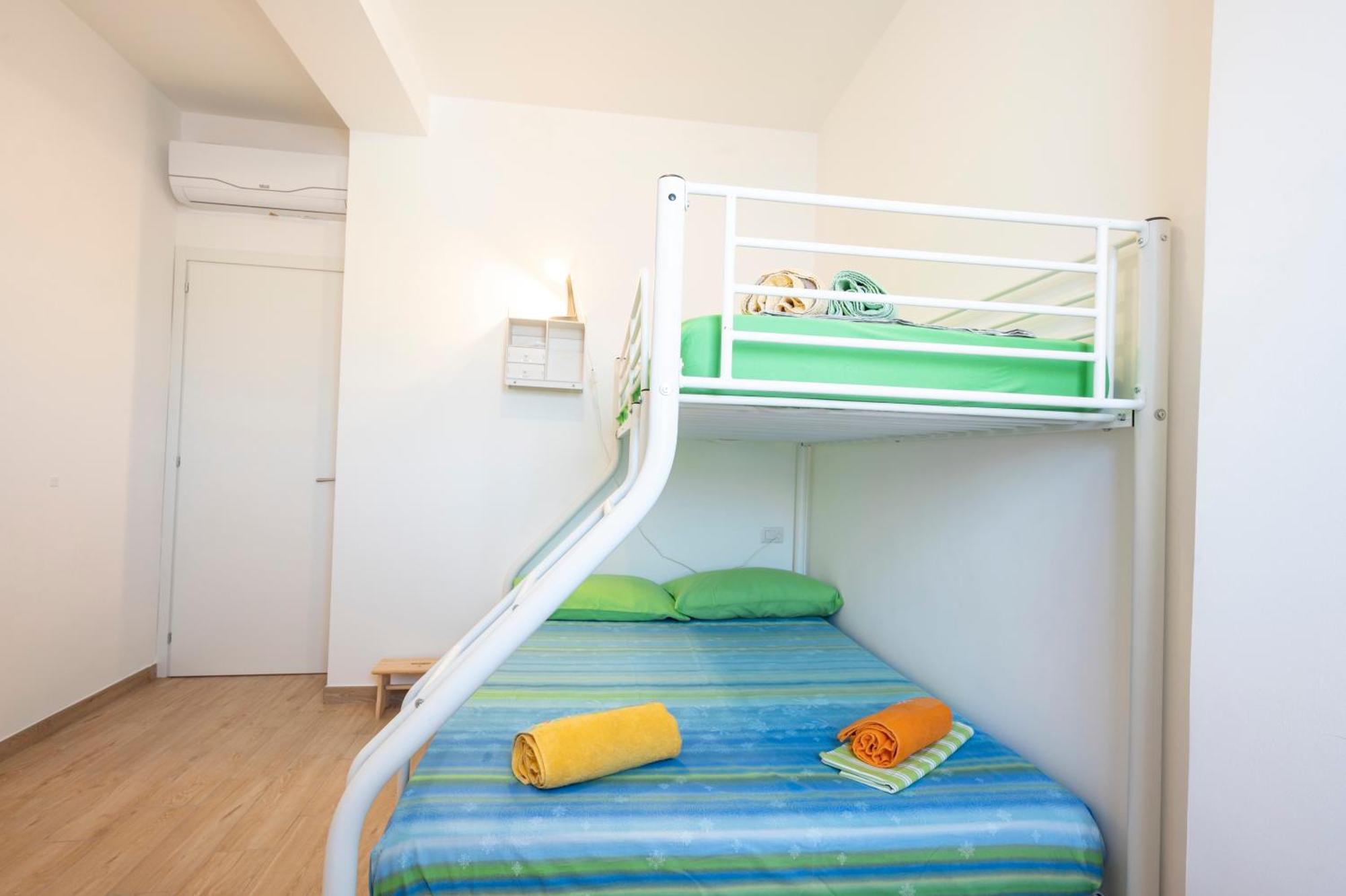 Piazza Laurino Apartments Basic Excursions Alto Cilento Cammino Giubilare Di Santelena מראה חיצוני תמונה