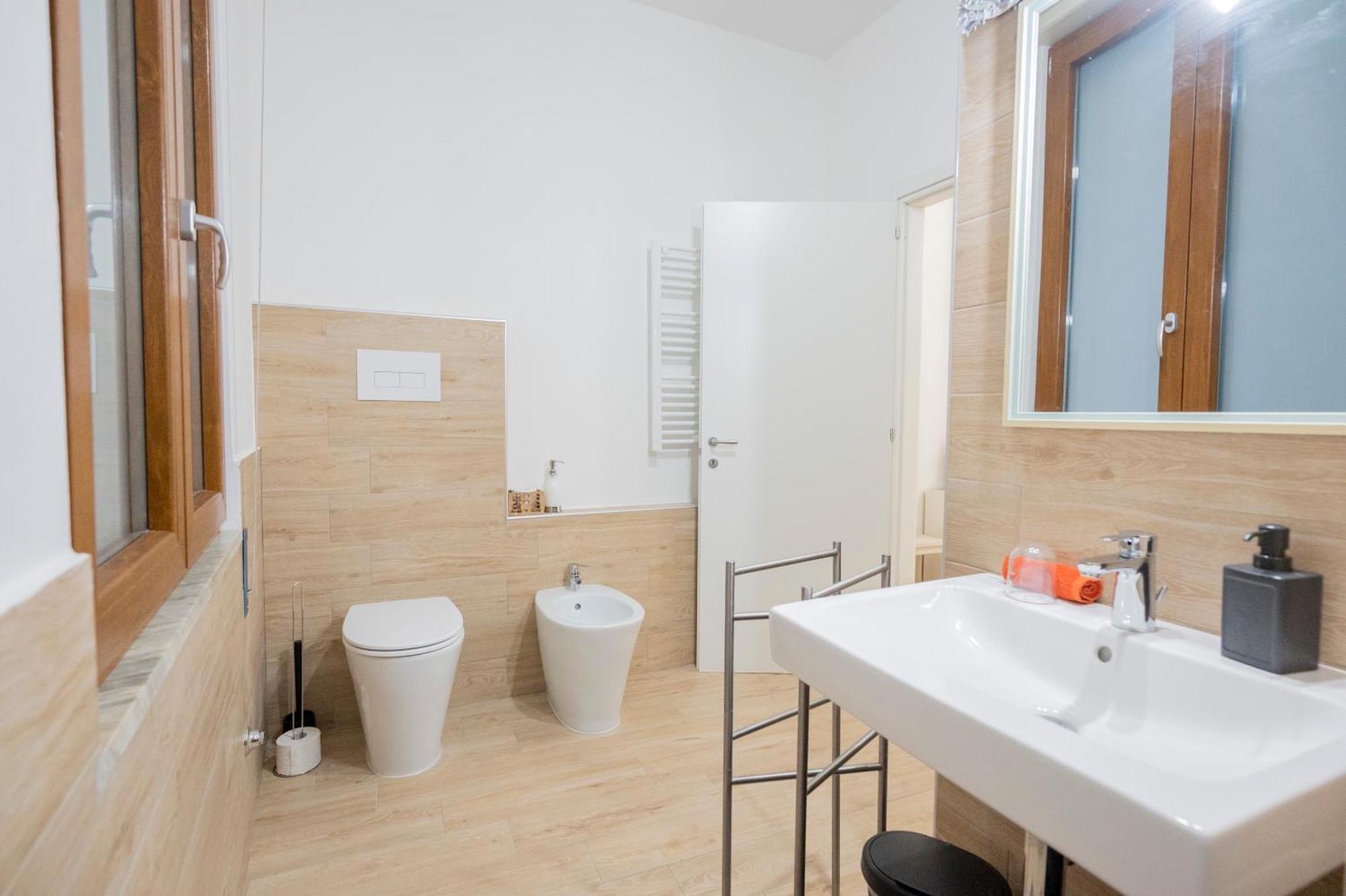 Piazza Laurino Apartments Basic Excursions Alto Cilento Cammino Giubilare Di Santelena מראה חיצוני תמונה