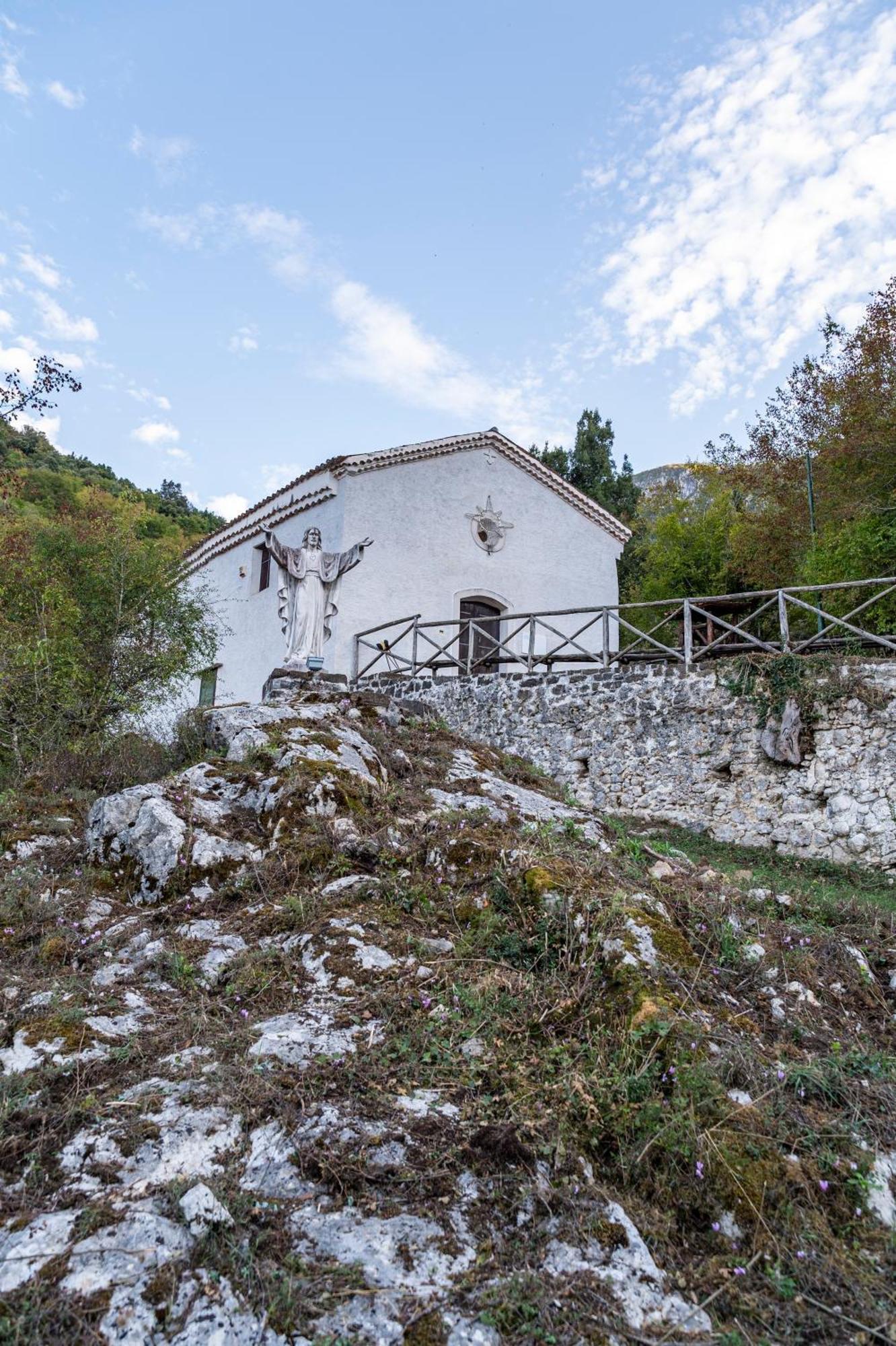 Piazza Laurino Apartments Basic Excursions Alto Cilento Cammino Giubilare Di Santelena מראה חיצוני תמונה