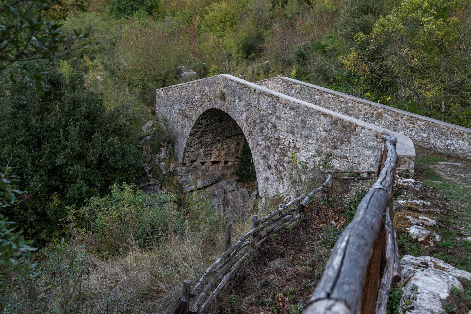 Piazza Laurino Apartments Basic Excursions Alto Cilento Cammino Giubilare Di Santelena מראה חיצוני תמונה